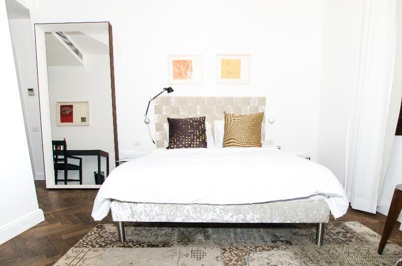 Villa Rothschild By Zvieli Hotels Tel Aviv Esterno foto